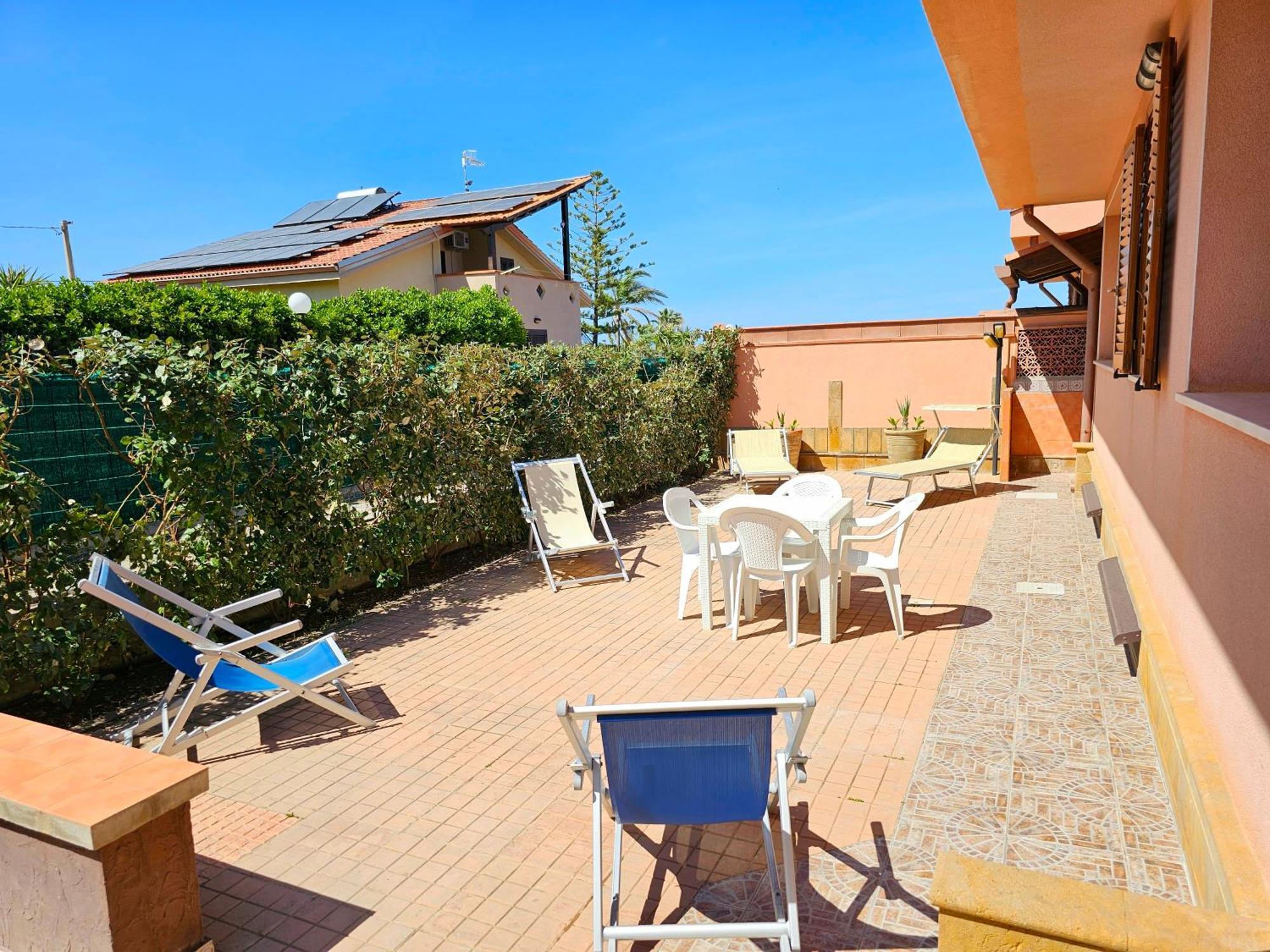 Costa Mediterranea Holiday Homes Campofelice Di Roccella Phòng bức ảnh