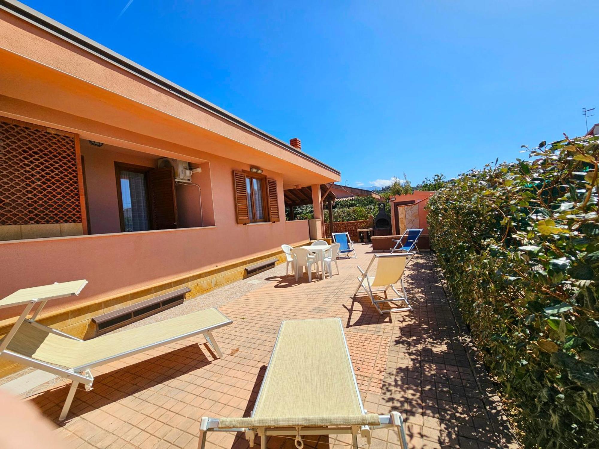 Costa Mediterranea Holiday Homes Campofelice Di Roccella Ngoại thất bức ảnh