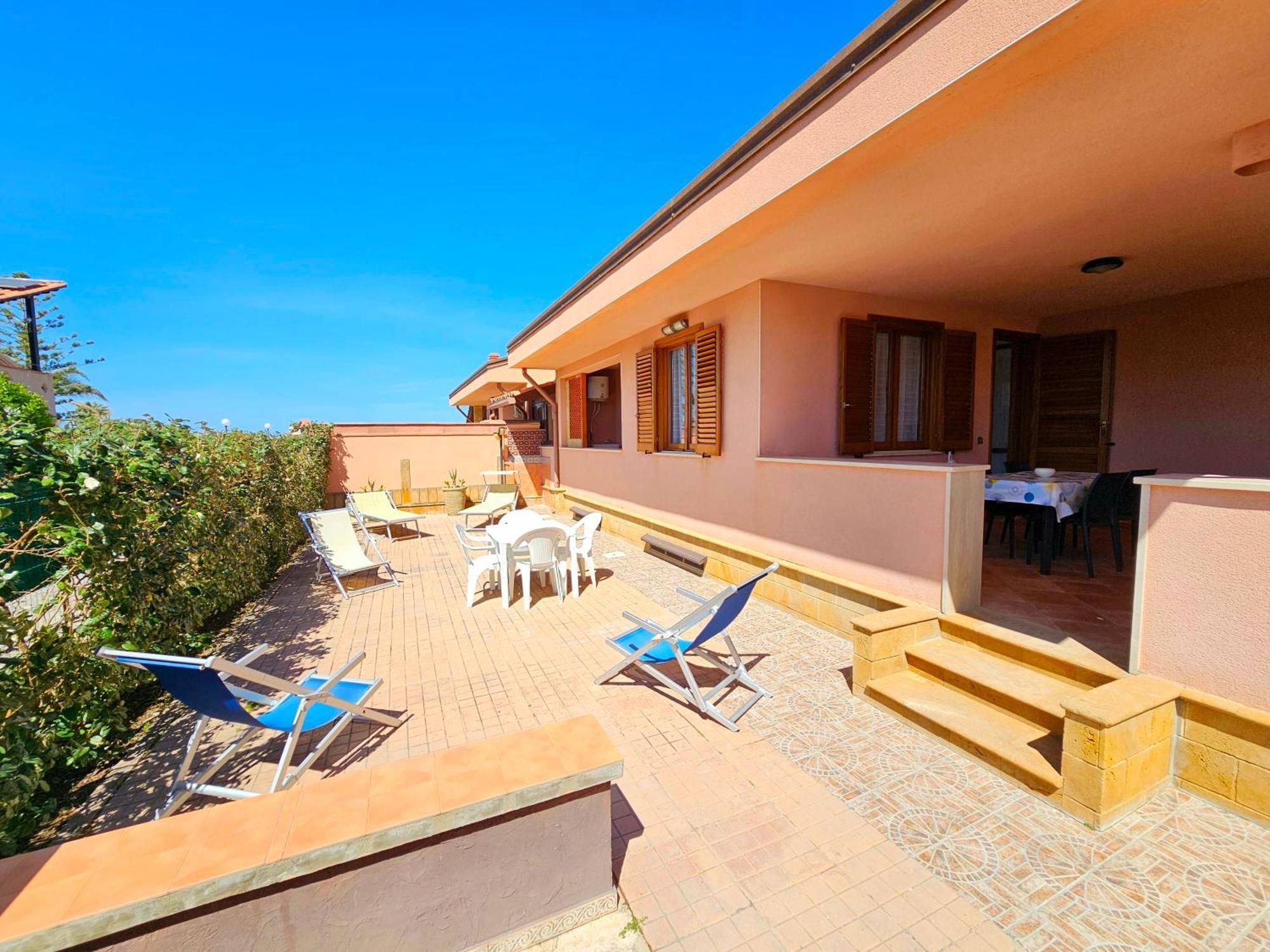 Costa Mediterranea Holiday Homes Campofelice Di Roccella Ngoại thất bức ảnh