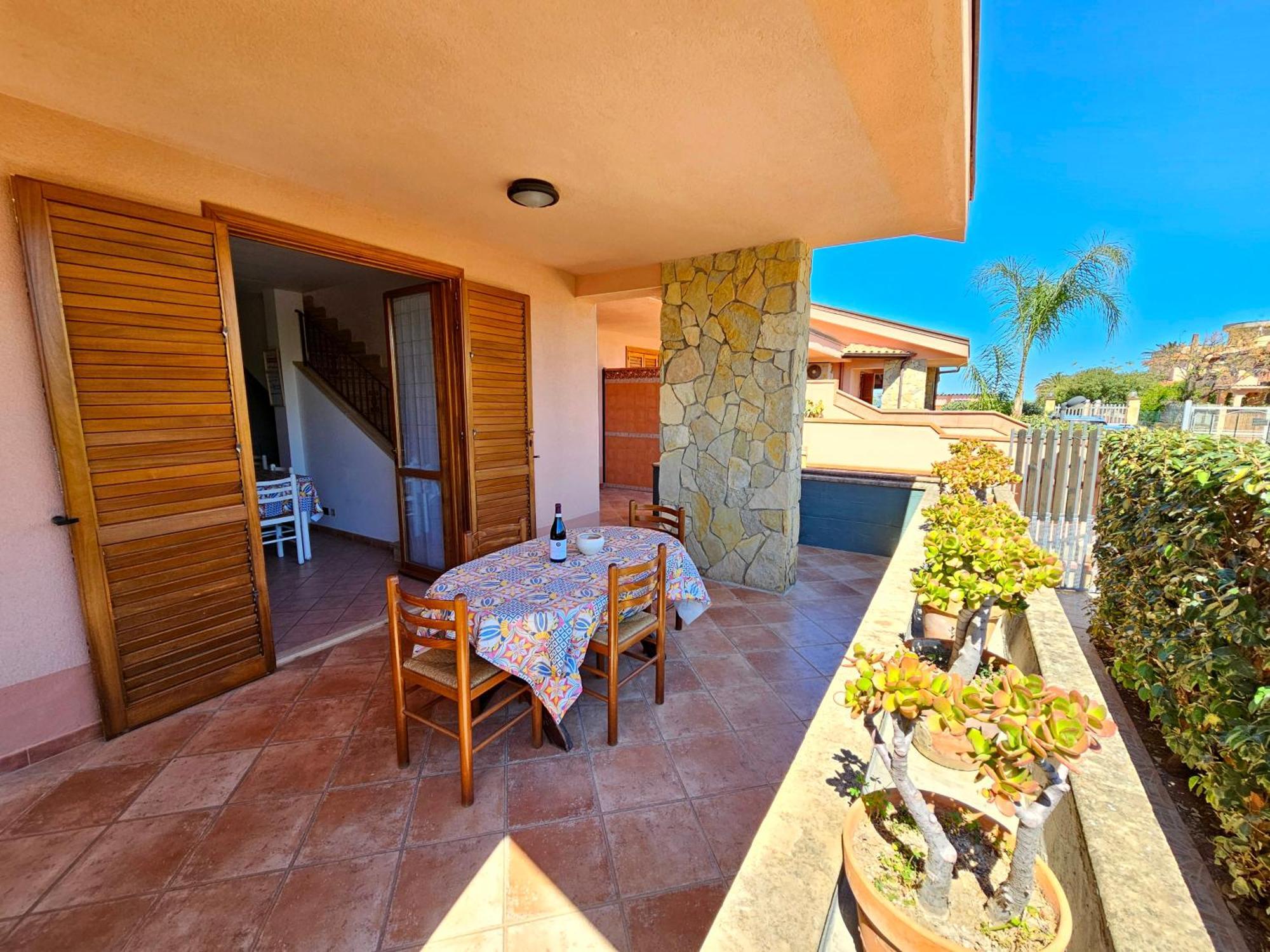 Costa Mediterranea Holiday Homes Campofelice Di Roccella Ngoại thất bức ảnh