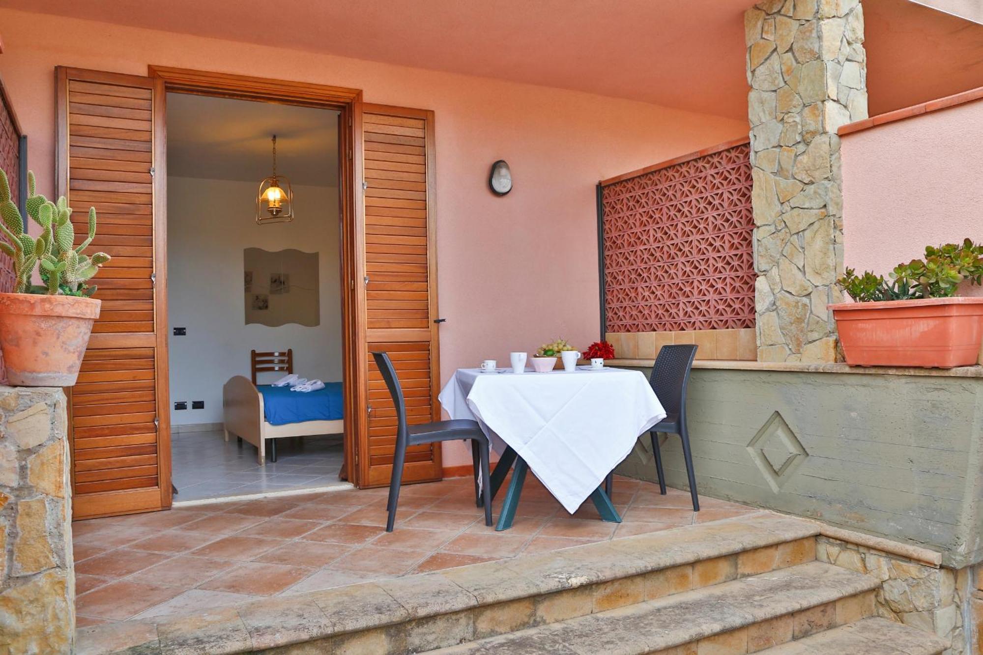 Costa Mediterranea Holiday Homes Campofelice Di Roccella Phòng bức ảnh