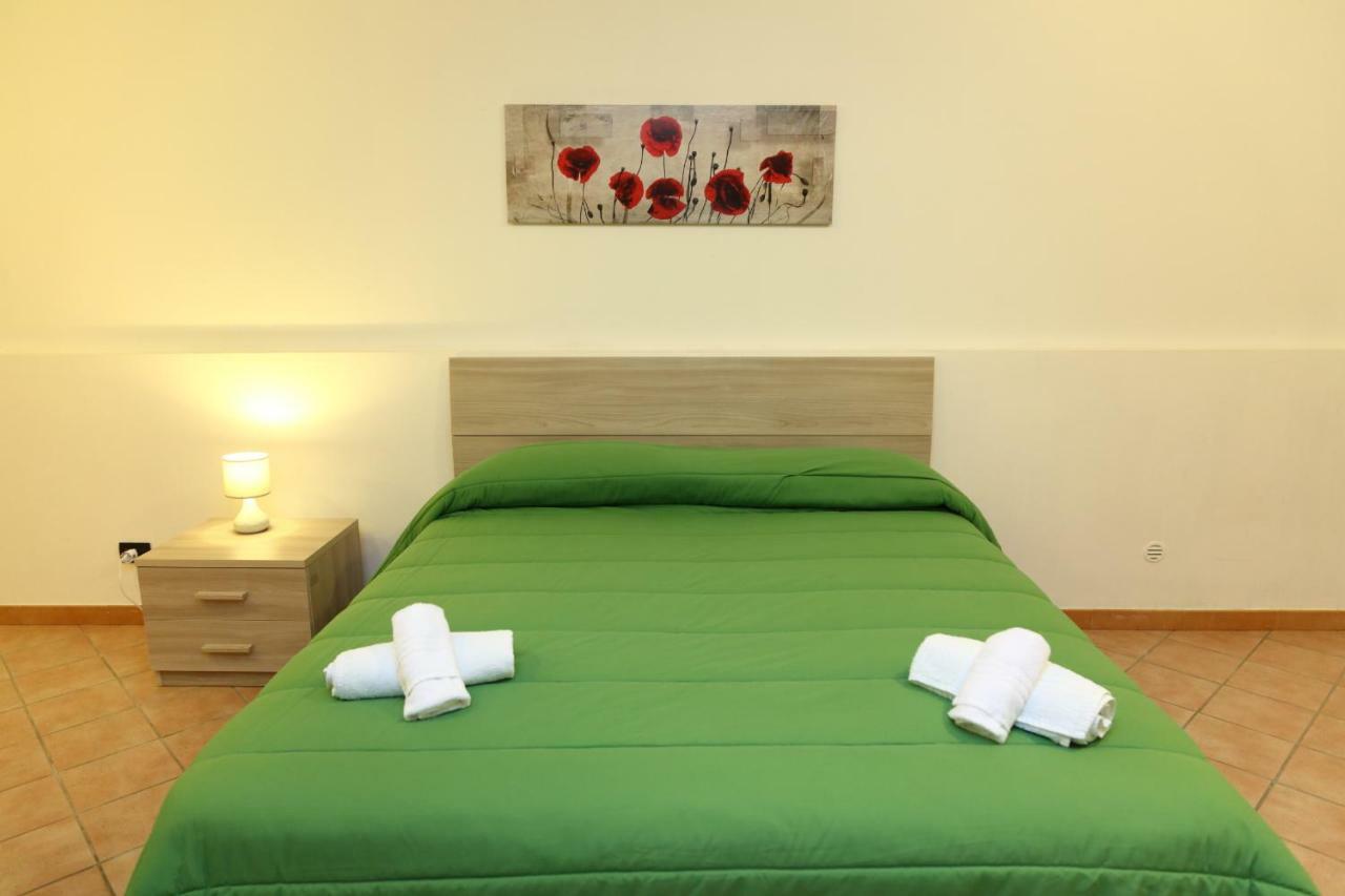 Costa Mediterranea Holiday Homes Campofelice Di Roccella Ngoại thất bức ảnh