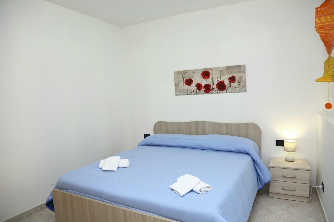 Costa Mediterranea Holiday Homes Campofelice Di Roccella Ngoại thất bức ảnh